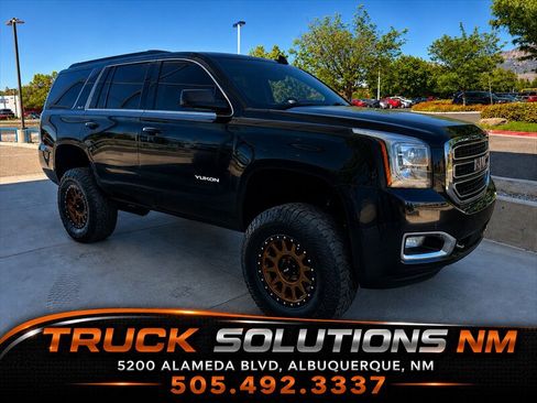 Used 2020 GMC Yukon SLT w/ HD Trailering Package AWD/4WD image 1