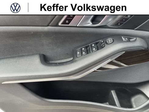 Used 2020 BMW X5 sDrive40i w/ Premium Package RWD image 15