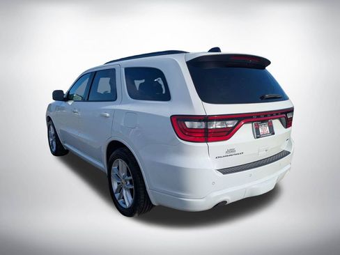 Used 2024 Dodge Durango GT RWD image 5