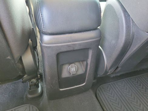 Used 2017 Dodge Journey SXT w/ Premium Group FWD image 8