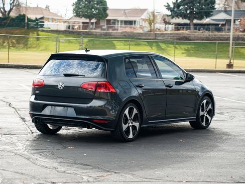 Used 2016 Volkswagen GTI SE image 5