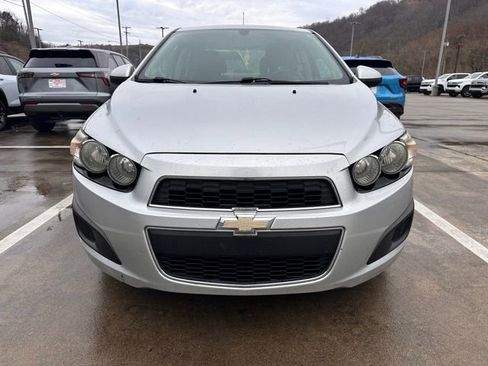 Used 2014 Chevrolet Sonic LT image 2
