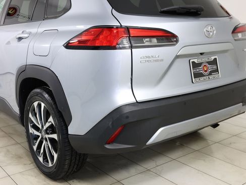Used 2022 Toyota Corolla Cross XLE FWD image 42