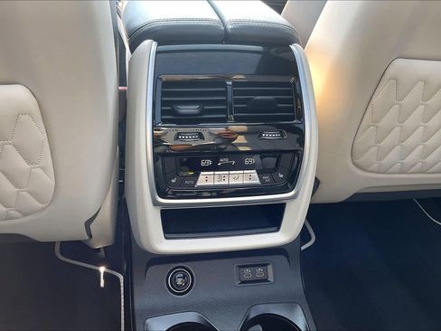 Used 2024 BMW X7 M60i w/ Executive Package AWD/4WD image 36
