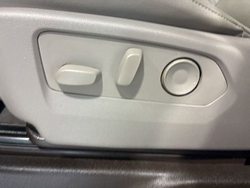 Used 2024 GMC Sierra 1500 SLT w/ SLT Premium Plus Package image 19