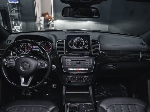 Used 2018 Mercedes-Benz GLE 43 AMG 4MATIC w/ Premium 2 Package image 50