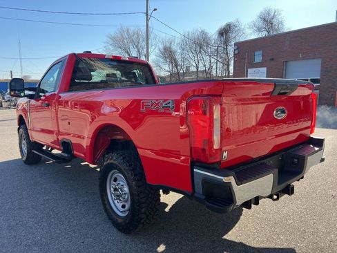 Used 2026 Ford F250 XL w/ XL Off-Road Package AWD/4WD image 3
