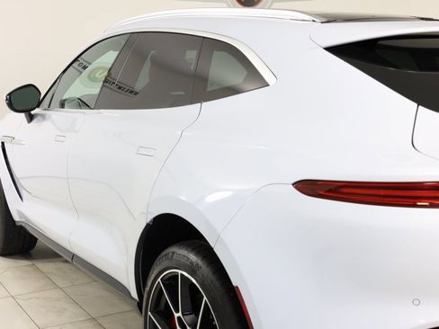 Used 2021 Aston Martin DBX Base image 44