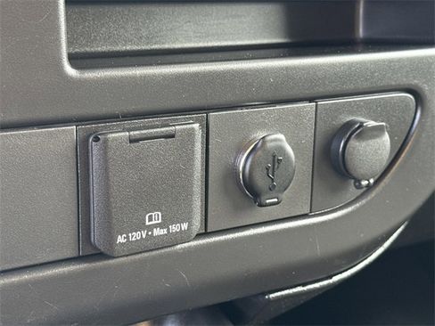 Used 2019 GMC Savana 3500 Extended image 22