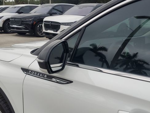 New 2025 Lincoln Corsair FWD w/ Equipment Group 101A image 20