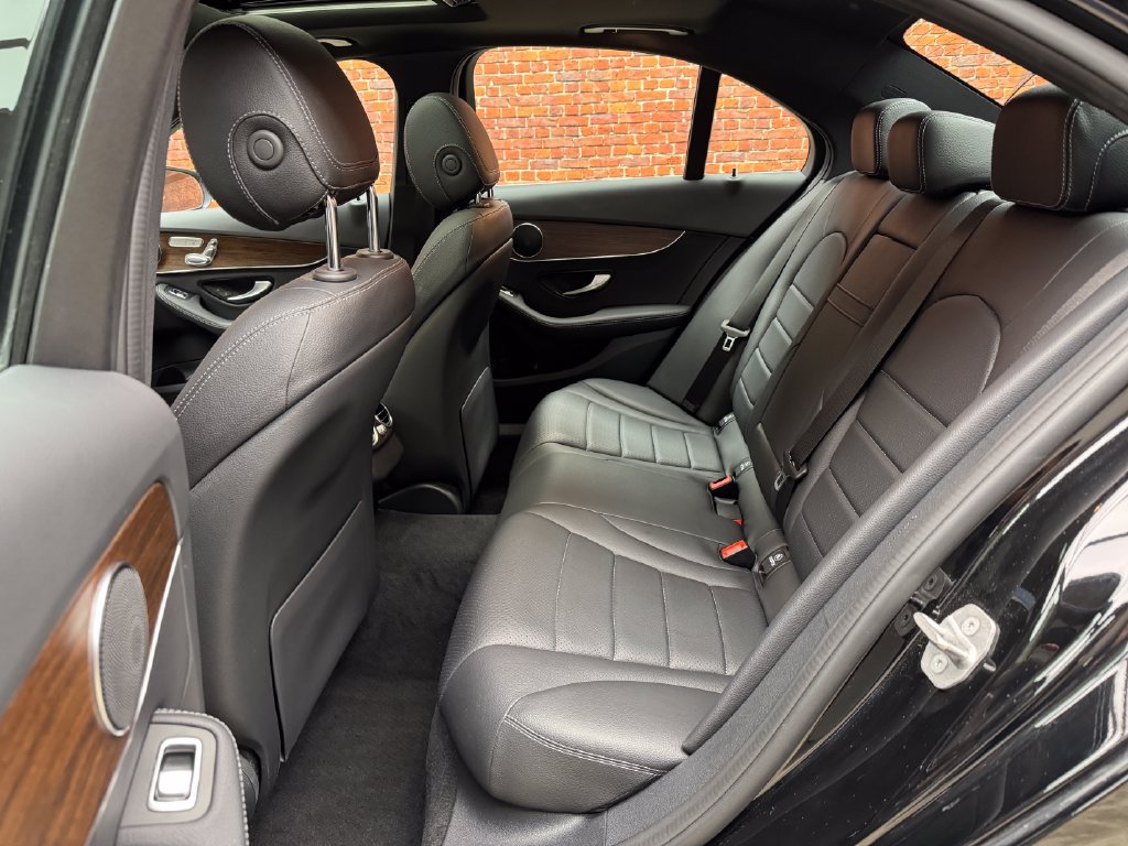 Used 2021 Mercedes-Benz C 300 4MATIC Sedan image 26