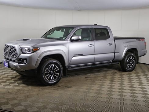 Used 2021 Toyota Tacoma TRD Sport image 6