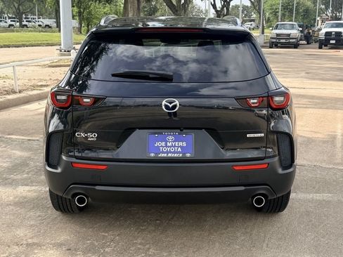 Used 2025 MAZDA CX-50 AWD 2.5 S w/ Preferred Package image 8