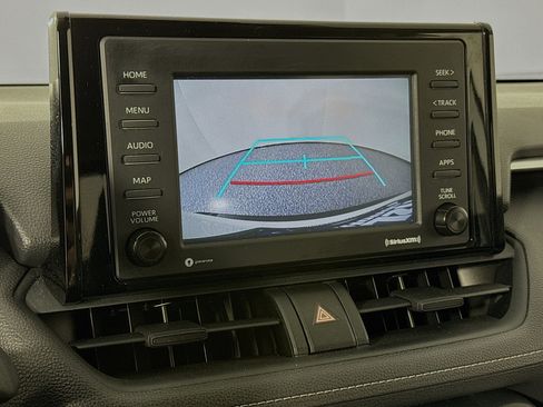 Used 2020 Toyota RAV4 XLE image 13