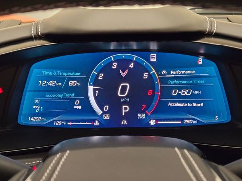 Used 2023 Chevrolet Corvette Stingray Premium Conv w/ Z51 Performance Package RWD image 29