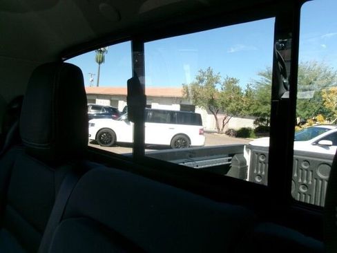 Used 2024 Nissan Frontier SV w/ SV Convenience Package image 19