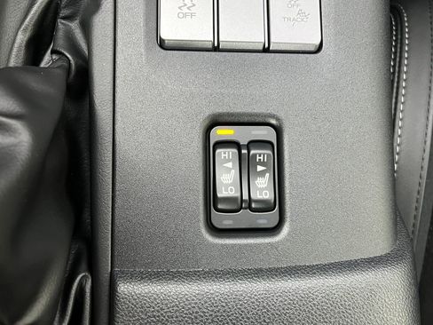 Used 2023 Toyota GR86 Premium w/ ALL Weather Mat Package (TMS) RWD image 8