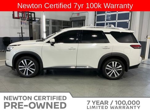 Used 2023 Nissan Pathfinder Platinum AWD/4WD image 25