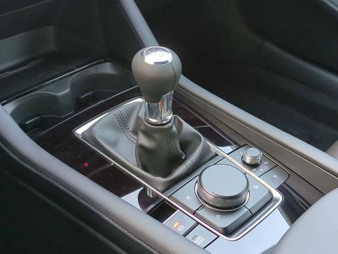 New 2026 MAZDA MAZDA3 2.5 S Hatchback w/ Premium Pkg image 32