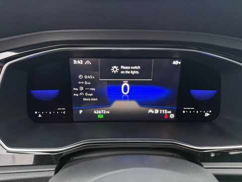 Used 2022 Volkswagen Jetta SE image 19