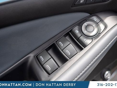 Used 2021 Buick Enclave Premium w/ Surround and Sites Package image 16