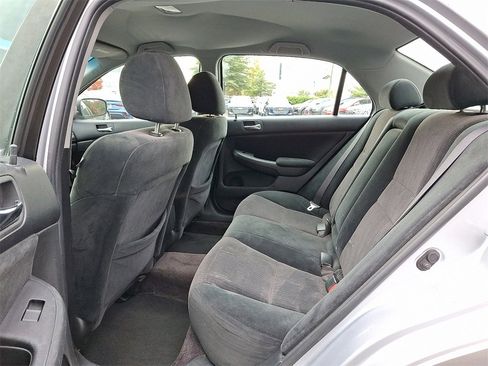 Used 2005 Honda Accord LX image 16