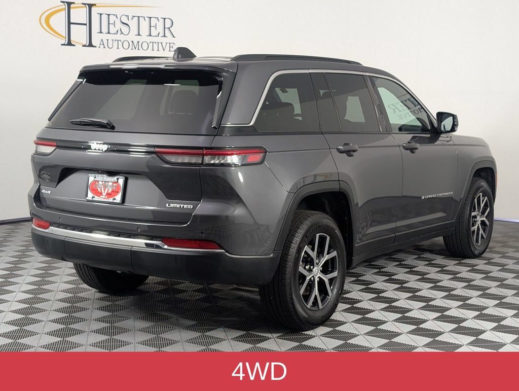 Used 2025 Jeep Grand Cherokee Limited AWD/4WD image 7