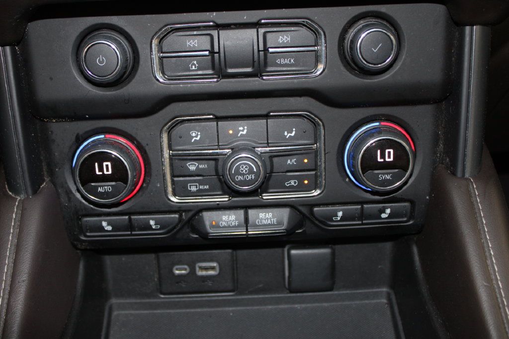 Used 2022 Chevrolet Tahoe LT w/ Luxury Package RWD image 40