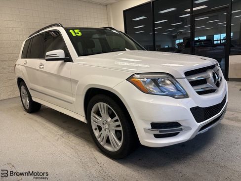 Used 2015 Mercedes-Benz GLK 350 4MATIC image 1