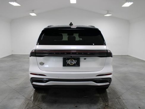 New 2026 Lincoln Nautilus Reserve w/ Jet Appearance Package AWD/4WD image 7