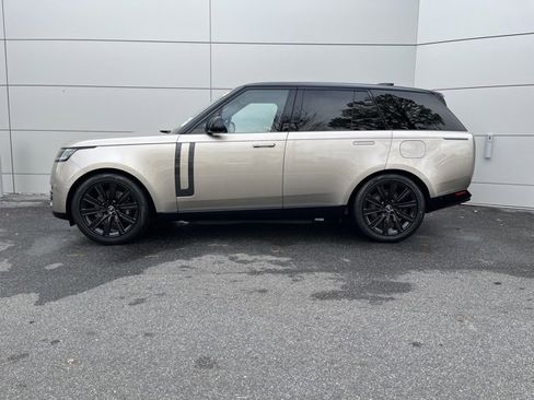 New 2025 Land Rover Range Rover SE image 14