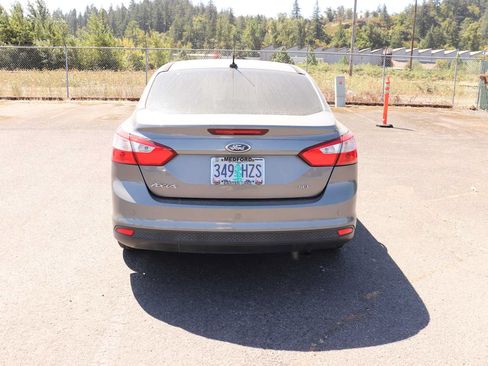 Used 2012 Ford Focus SEL FWD image 6