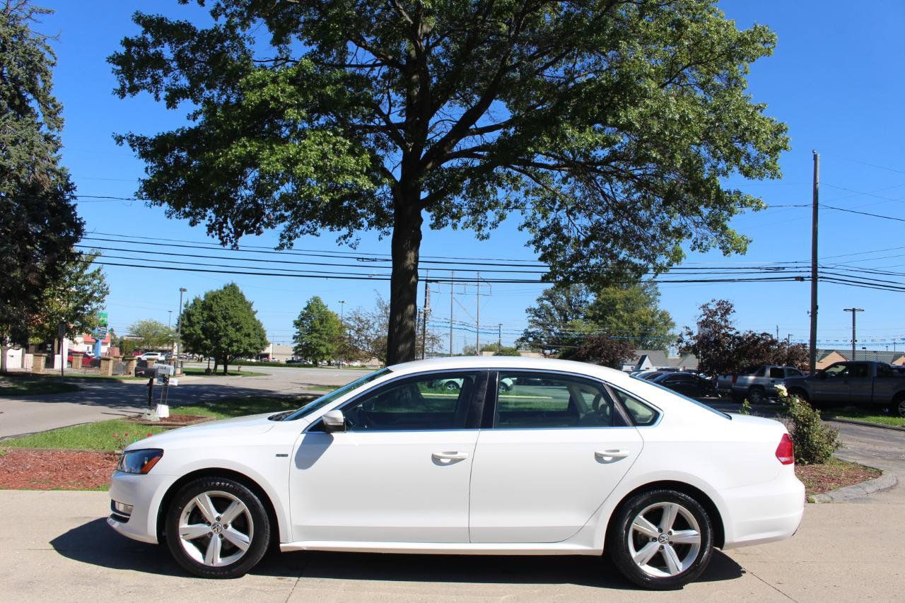 Used 2015 Volkswagen Passat 1.8T Limited Edition FWD image 6