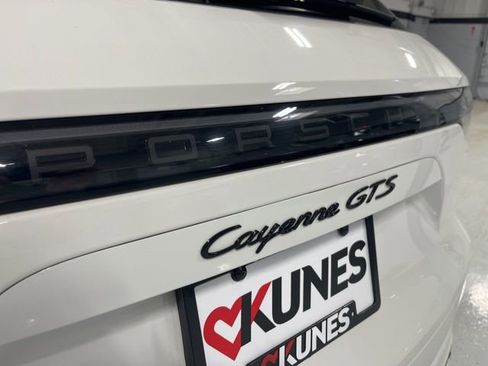 Used 2021 Porsche Cayenne GTS w/ Premium Package Plus image 12