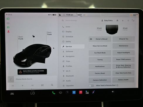 Used 2018 Tesla Model 3 Mid Range RWD image 22