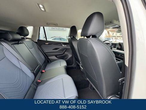 Certified 2025 Volkswagen Tiguan SE AWD/4WD image 23
