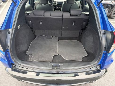 Used 2019 Honda HR-V Sport image 8