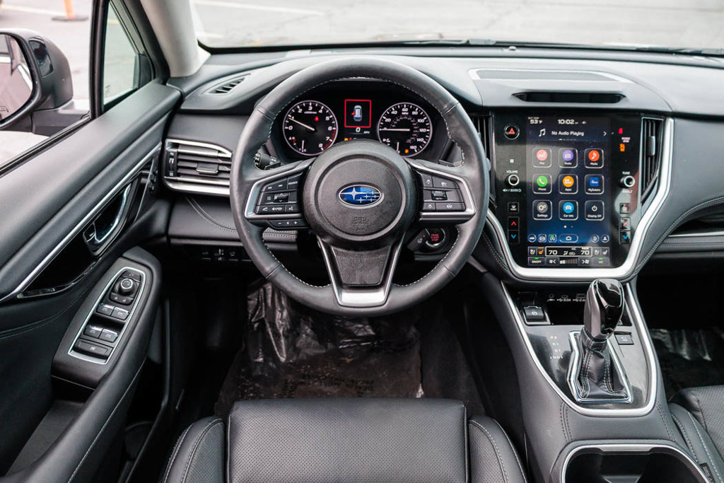 Used 2025 Subaru Outback Touring XT AWD/4WD image 2