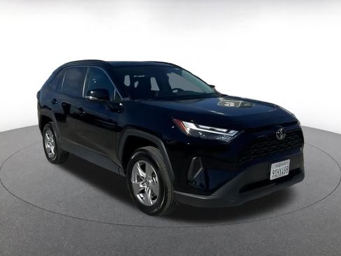 Used 2025 Toyota RAV4 XLE image 3