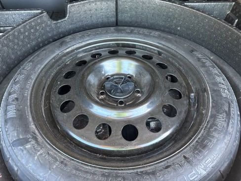 Used 2017 Lincoln MKC Reserve w/ Lincoln MKC Climate Package image 18