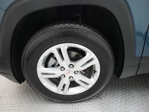 Used 2024 GMC Terrain SLE w/ Driver Convenience Package image 25