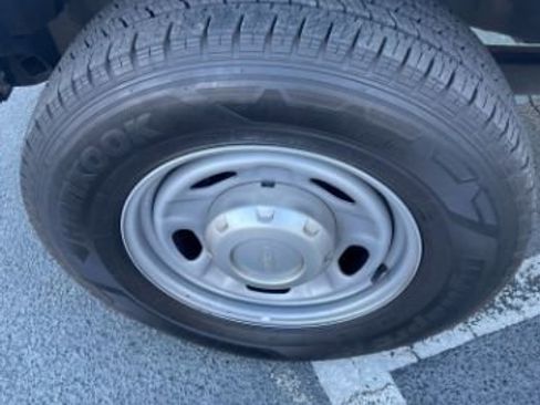 Used 2021 Ford F250 XL w/ Power Equipment Group image 24