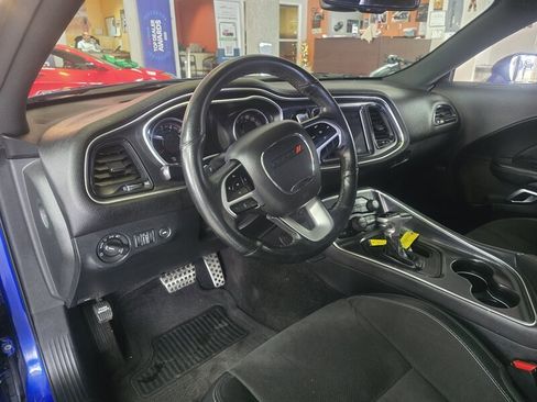 Used 2018 Dodge Challenger R/T Scat Pack w/ Dynamics Package image 8