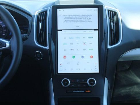 Used 2022 Ford Edge SEL w/ Convenience Package AWD/4WD image 16