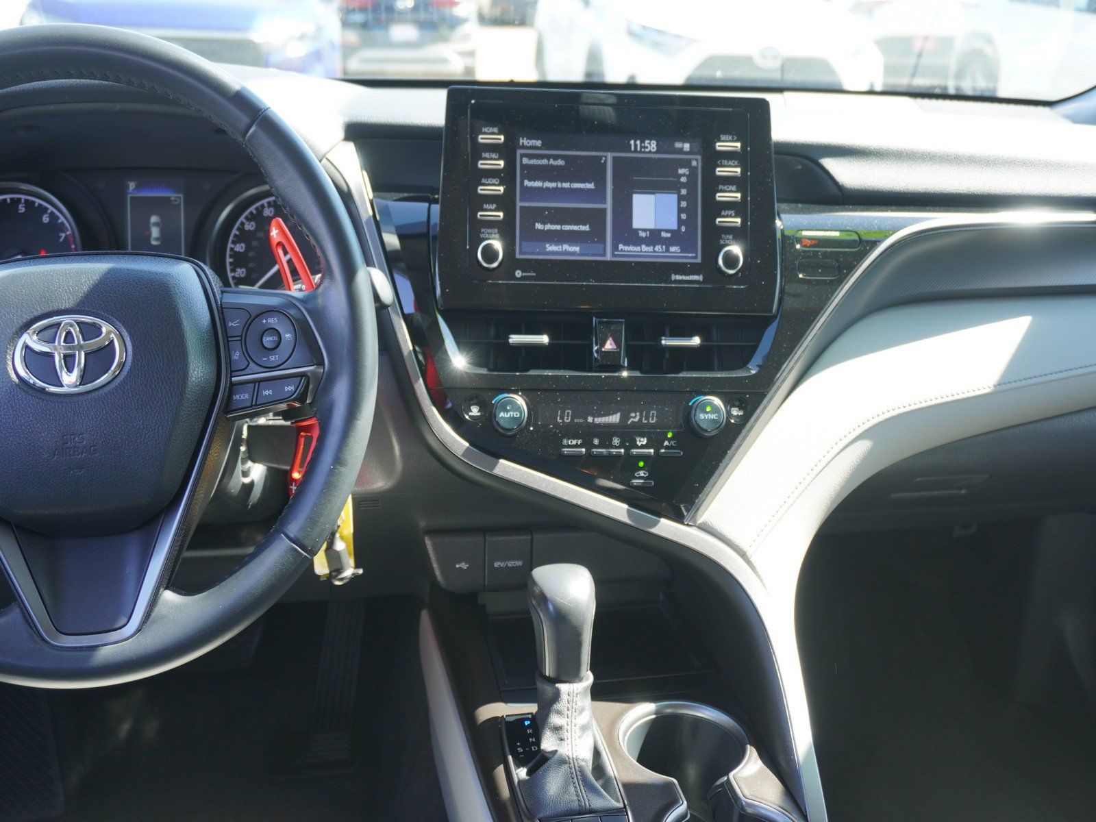 Used 2023 Toyota Camry SE FWD image 14