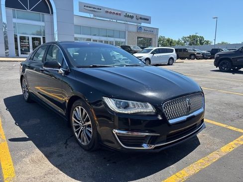 Used 2017 Lincoln MKZ Premiere AWD/4WD image 1