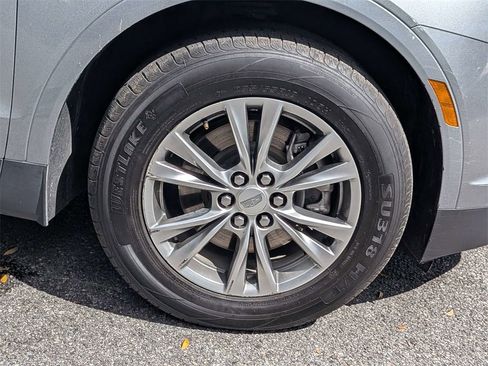 Used 2023 Cadillac XT5 Premium Luxury image 11
