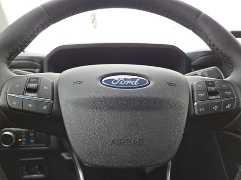 New 2026 Ford Maverick XLT AWD/4WD image 17
