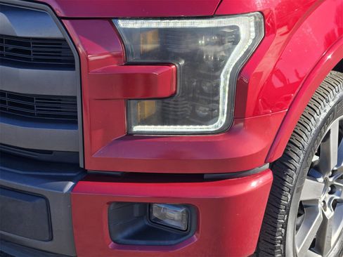 Used 2015 Ford F150 Lariat image 9
