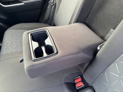 Used 2025 Toyota RAV4 XLE AWD/4WD image 35